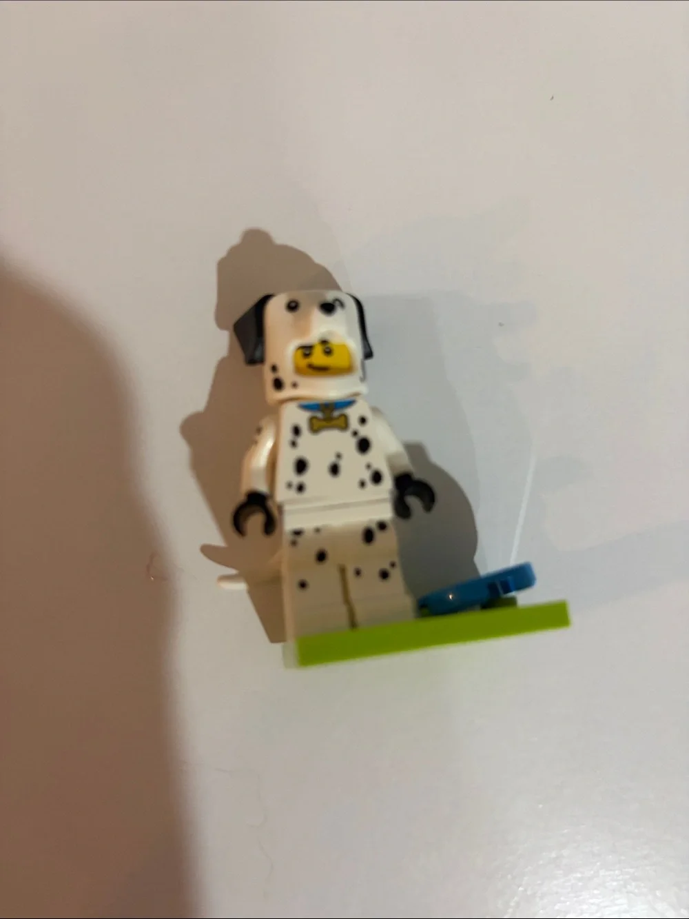 Lego White cat & Dalmatian Minifigure Duo with Green Bases